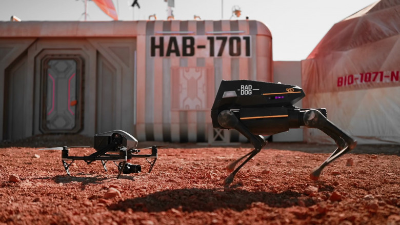 AITX RADDOG Quadruped Robotic Dogs in Stars on Mars S01E04 "Life on Mars?" (2023) - 381478