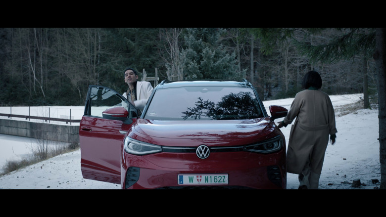 Volkswagen ID.4 Red Car of Golshifteh Farahani as Nik Kahn in Extraction 2 (2023) - 379502