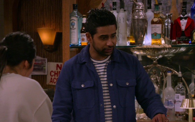 Miller Lite Beer, Bombay Sapphire, Chopin Vodka, The Glenlivet 12 Whisky, Milagro Tequila, Don Julio, Grey Goose Vodka, Ketel One, Herradura Tequila in How I Met Your Father S02E17 "Out of Sync" (2023)