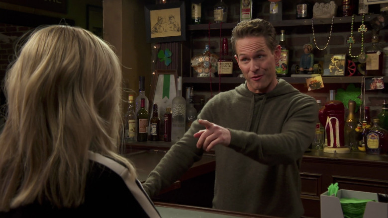 Hennessy Cognac, Jagermeister, Cazadores Reposado Tequila, Belvedere Vodka, Maker's Mark, Crown Royal, Cazcanes Tequila in It's Always Sunny in Philadelphia S16E04 "Frank vs. Russia" (2023) - 380901