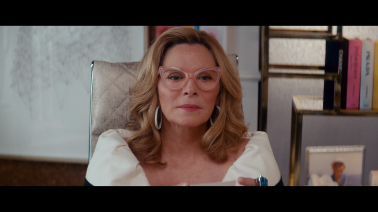 Tom Ford Pink Frame Eyeglasses of Kim Cattrall as Madolyn Addison in Glamorous S01E04 "Cash Only" (2023) - 380550