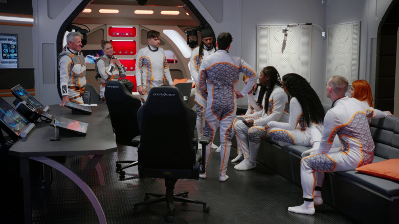 DXRacer Gaming Chairs in Stars on Mars S01E01 "The Experiment Begins" (2023) - 378697