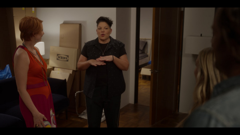 IKEA Furniture Retail Company Boxes in And Just Like That... S02E04 "Alive!" (2023) - 382622