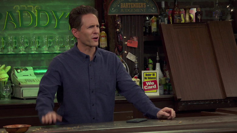 Kahlua Vanilla Coffee Liqueur and Tuaca Liqueur in It's Always Sunny in Philadelphia S16E07 "The Gang Goes Bowling" (2023) - 383824
