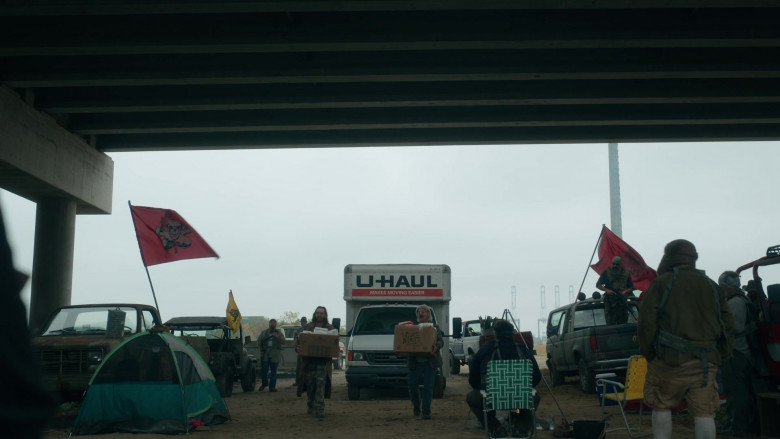 U-haul Moving Truck in The Righteous Gemstones S03E08 "I Will Take You By The Hand And Keep You" (2023) - 386685