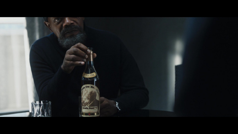 Old Rip Van Winkle 'Pappy Van Winkle's Family Reserve' 23 Year Old Kentucky Straight Bourbon Whiskey Enjoyed by Samuel L. Jackson as Nick Fury and Don Cheadle as James 'Rhodey' Rhodes in Secret Invasion S01E04 "Beloved" (2023) - 383580
