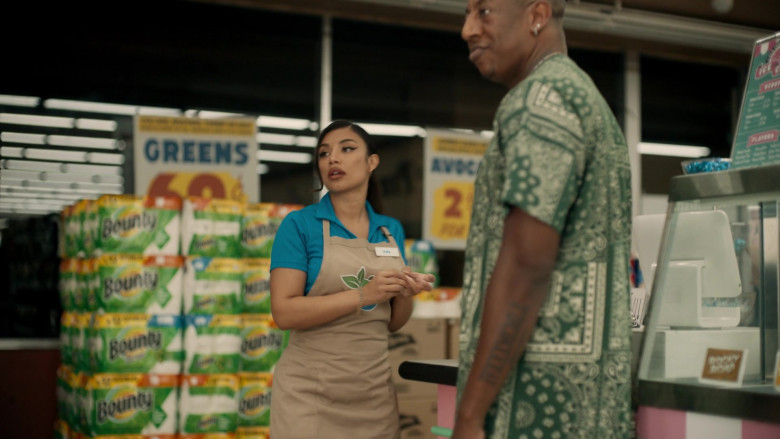 Bounty Paper Towels in This Fool S02E01 "The Rooster" (2023) - 386150