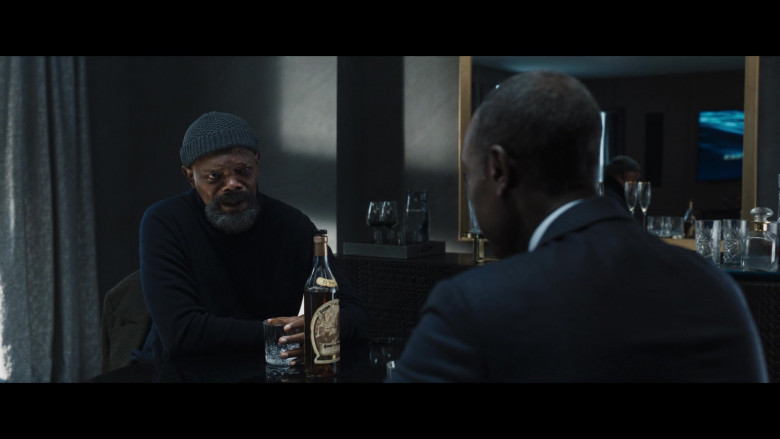 Old Rip Van Winkle 'Pappy Van Winkle's Family Reserve' 23 Year Old Kentucky Straight Bourbon Whiskey Enjoyed by Samuel L. Jackson as Nick Fury and Don Cheadle as James 'Rhodey' Rhodes in Secret Invasion S01E04 "Beloved" (2023) - 383586