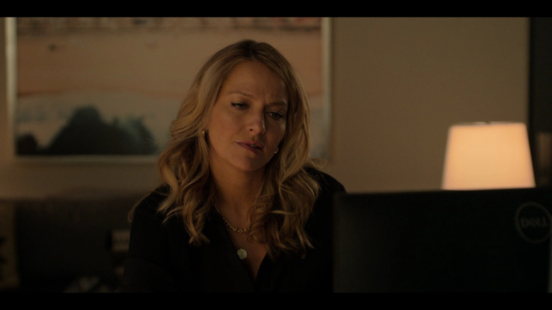 Dell PC Monitors in The Lincoln Lawyer S02E03 "Conflicts" (2023) - 382498