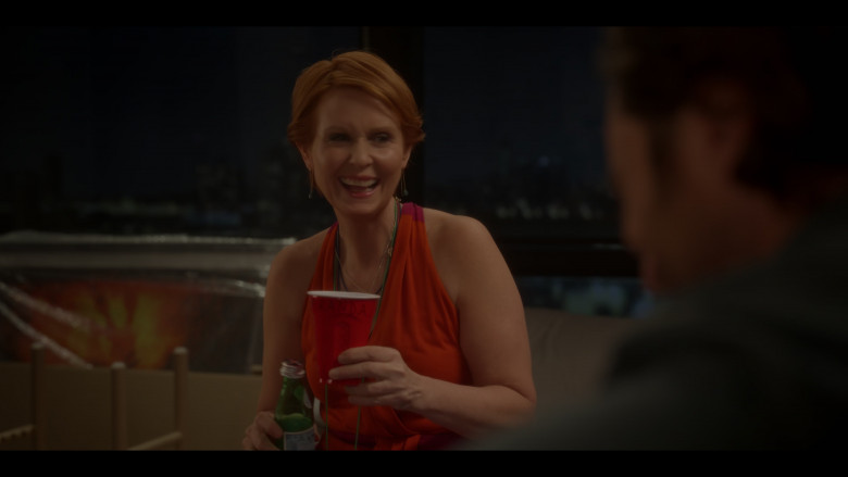 S.Pellegrino Sparkling Natural Mineral Water in And Just Like That... S02E04 "Alive!" (2023) - 382666