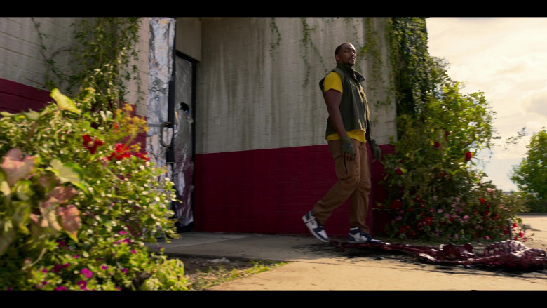 Nike Air Jordan 1 Sneakers of Anthony Mackie as John Doe in Twisted Metal S01E06 "DRVTHRU" (2023) - 385631