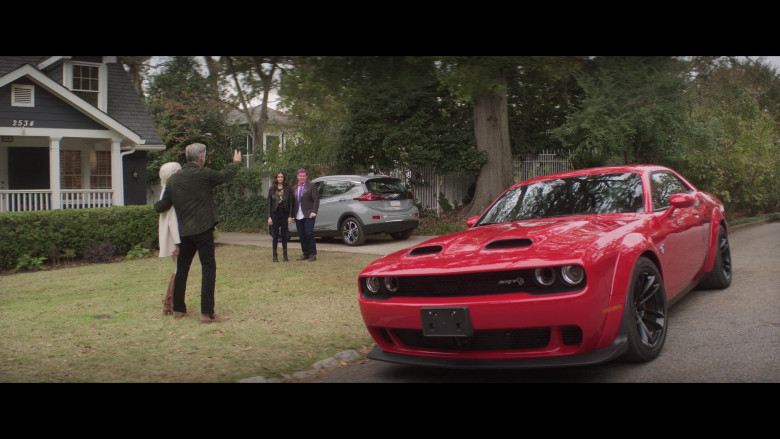Dodge Challenger SRT Red Car of Pierce Brosnan as Billy McDermott in The Out-Laws (2023) - 382769