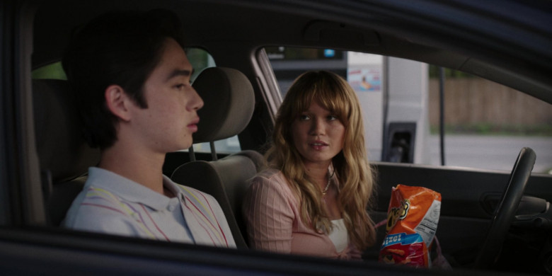 Cheetos Puffs in The Summer I Turned Pretty S02E03 "Love Sick" (2023) - 383987