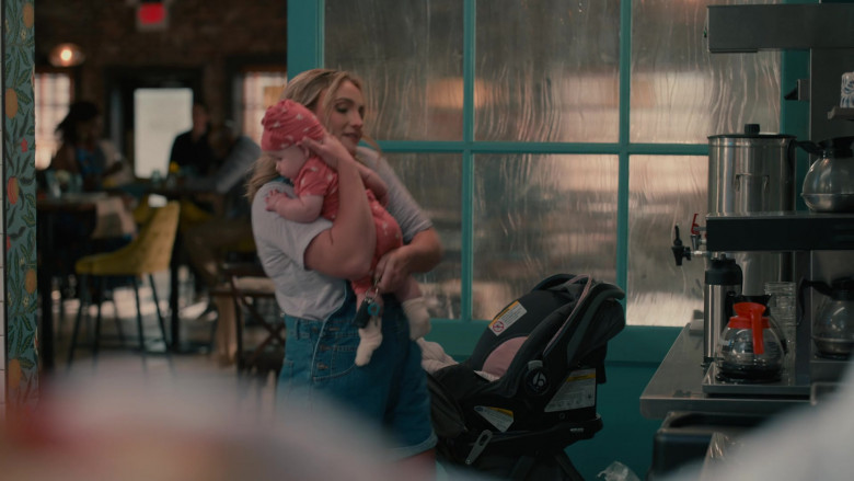 Baby Trend Car Seat and Stroller in Sweet Magnolias S03E01 "Meaning to Tell You" (2023) - 384557