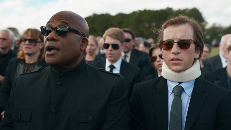 Ray-Ban Sunglasses of Gregory Alan Williams as Martin Imari and Persol Sunglasses of Skyler Gisondo as Gideon in The Righteous Gemstones S03E09 "Wonders That Cannot Be Fathomed, Miracles That Cannot Be Counted" (2023) - 386786