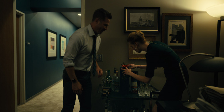 Johnnie Walker Blue Label and Talisker 10 Year Old Scotch Whisky in Platonic S01E09 "Slumber Party" (2023) - 382282