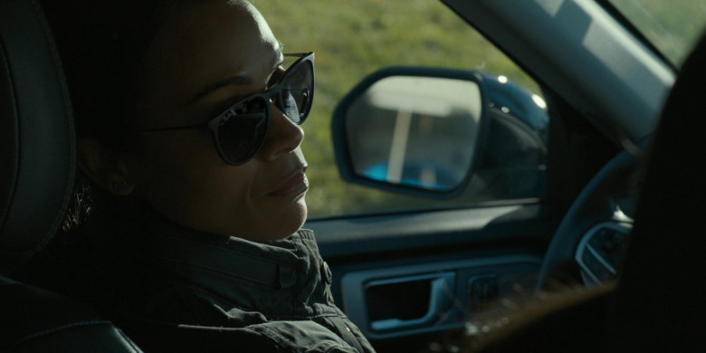 Ray-Ban Erika Classic Sunglasses of Zoe Saldaña as Joe in Special Ops: Lioness S01E02 "The Beating" (2023) - 385363
