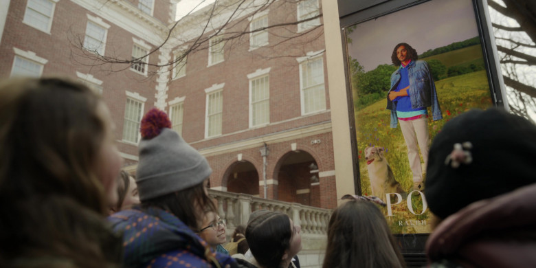 Polo Ralph Lauren Billboard in And Just Like That... S02E07 "February 14th" (2023) - 385706