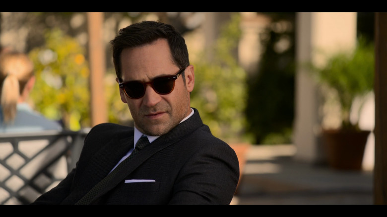 American Optical Times Sunglasses Worn by Manuel Garcia-Rulfo as Mickey Haller in The Lincoln Lawyer S02E02 "Obligations" (2023) - 382422