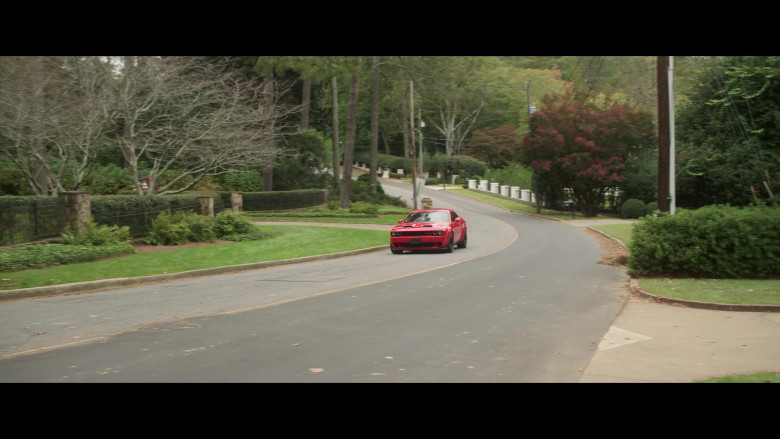 Dodge Challenger SRT Red Car of Pierce Brosnan as Billy McDermott in The Out-Laws (2023) - 382773