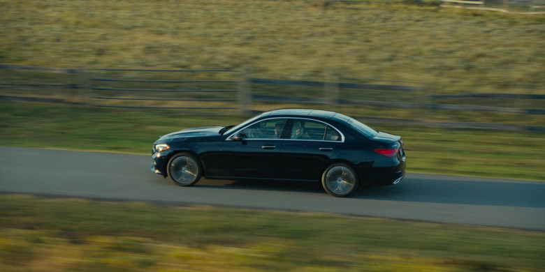 Mercedes-Benz C300 Car in Special Ops: Lioness S01E03 "Bruise Like a Fist" (2023) - 386547