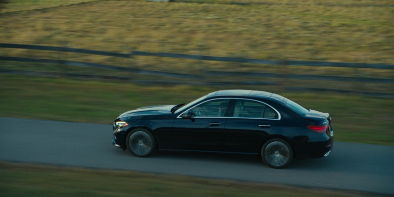 Mercedes-Benz C300 Car in Special Ops: Lioness S01E03 "Bruise Like a Fist" (2023) - 386549