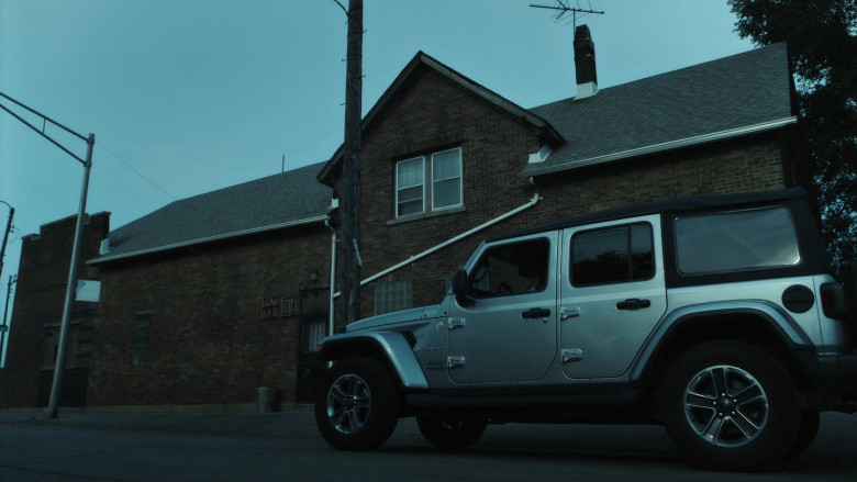 Jeep Wrangler Car in 61st Street S02E02 "Trust Me" (2023) - 383496