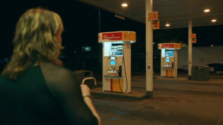 Shell Gas Station in The Righteous Gemstones S03E09 "Wonders That Cannot Be Fathomed, Miracles That Cannot Be Counted" (2023) - 386800