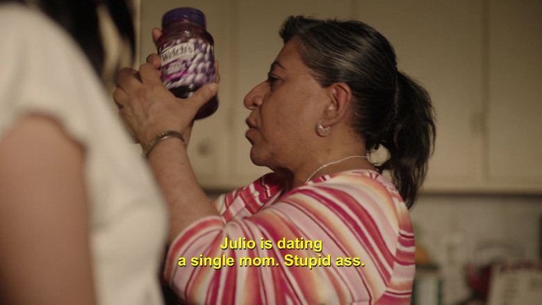 Welch's Concord Grape Jelly in This Fool S02E07 "The Big Deal" (2023) - 386324
