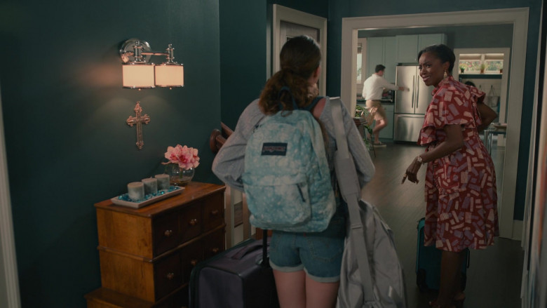JanSport Backpack in Sweet Magnolias S03E05 "On This Foundation" (2023) - 384666