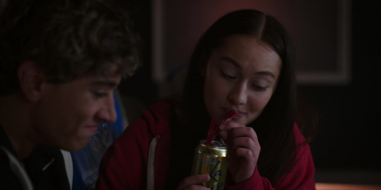 LaCroix Sparkling Water in The Summer I Turned Pretty S02E05 "Love Fool" (2023) - 386429