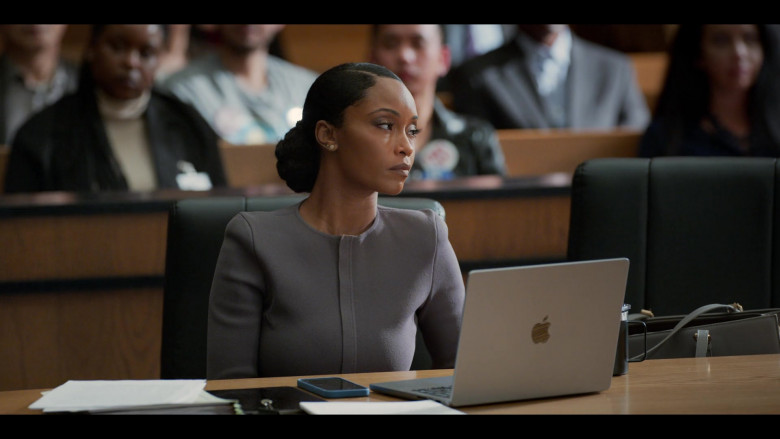 Apple MacBook Laptops in The Lincoln Lawyer S02E07 "Cui Bono" (2023) - 387014