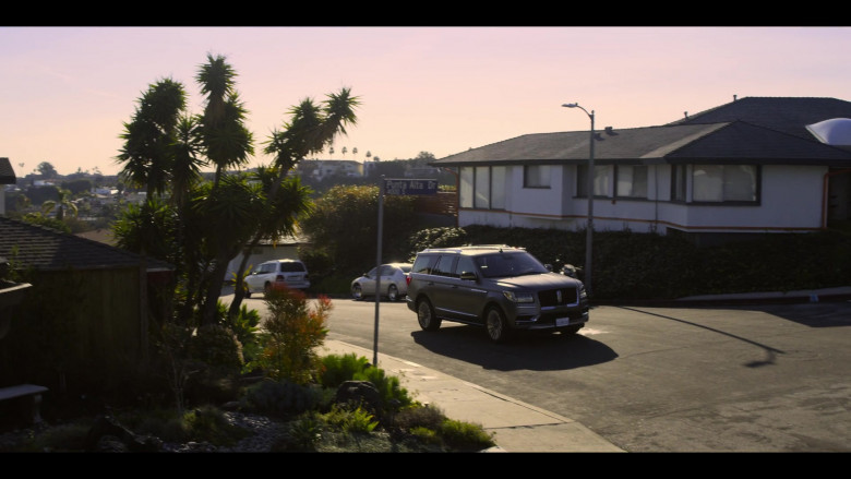 Lincoln Navigator Car in The Lincoln Lawyer S02E06 "Withdrawal" (2023) - 386951