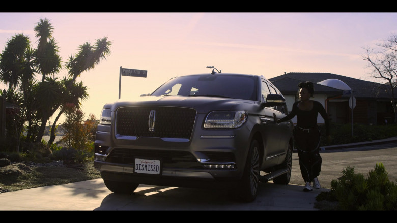 Lincoln Navigator Car in The Lincoln Lawyer S02E06 "Withdrawal" (2023) - 386963