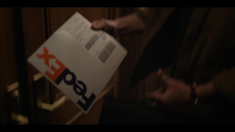 FedEx in The Lincoln Lawyer S02E10 "Bury Your Past" (2023) - 387158
