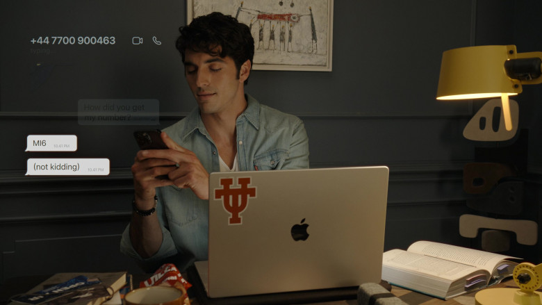 Apple MacBook Pro Laptop Used by Taylor Zakhar Perez as Alex Claremont-Diaz in Red, White & Royal Blue (2023) - 388824