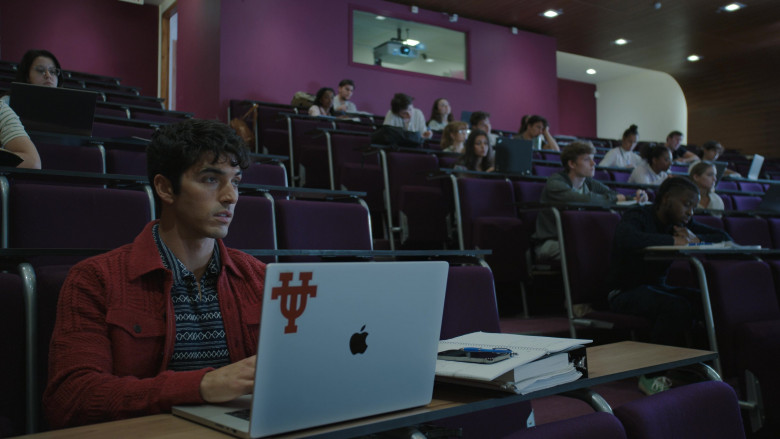 Apple MacBook Pro Laptop Used by Taylor Zakhar Perez as Alex Claremont-Diaz in Red, White & Royal Blue (2023) - 388829