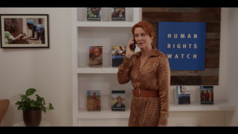 Human Rights Watch in And Just Like That... S02E09 "There Goes the Neighbourhood" (2023) - 388591
