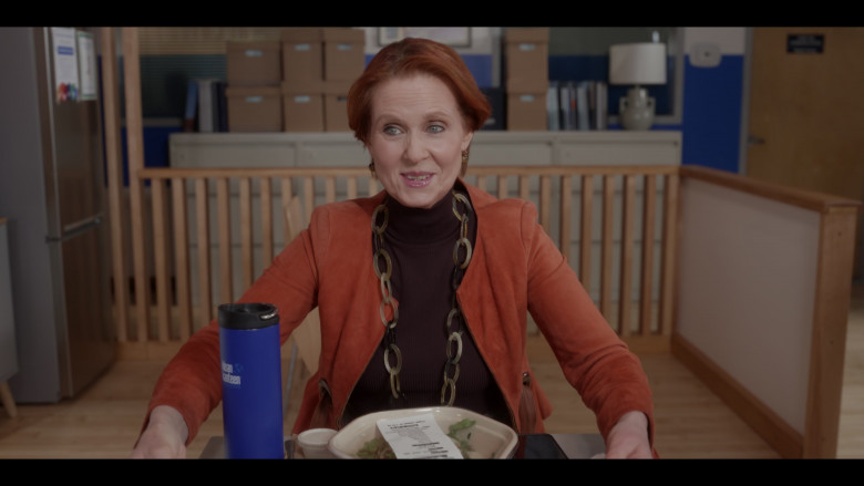 Klean Kanteen Bottle of Cynthia Nixon as Miranda Hobbes in And Just Like That... S02E08 "A Hundred Years Ago" (2023) - 387258