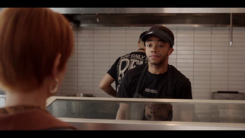 Chipotle Mexican Grill Restaurant in And Just Like That... S02E09 "There Goes the Neighbourhood" (2023) - 388576