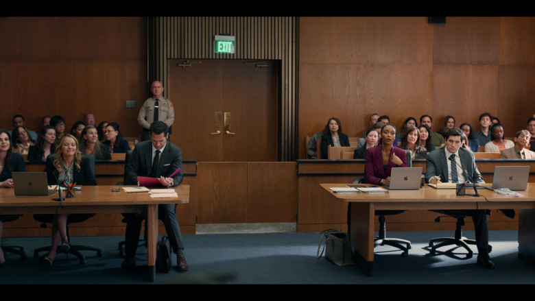 Apple MacBook Laptops in The Lincoln Lawyer S02E08 "Covenants and Stipulations" (2023) - 387048