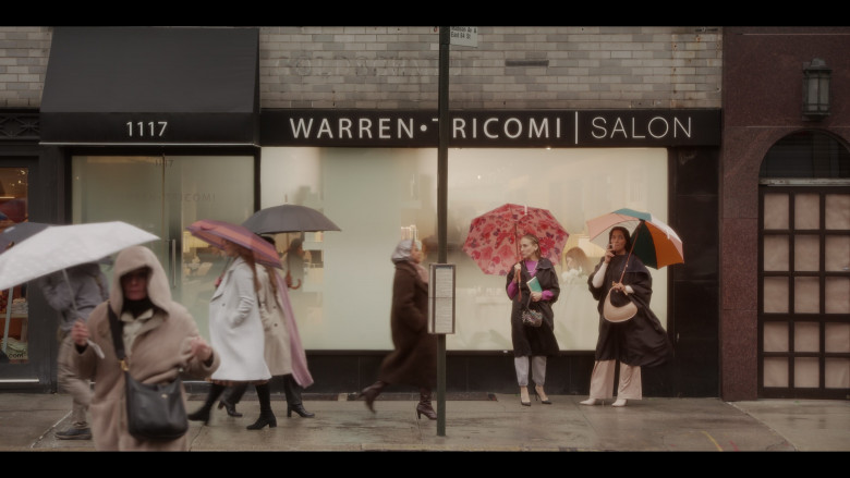 Warren Tricomi Luxury Hair Salon in And Just Like That... S02E08 "A Hundred Years Ago" (2023) - 387296