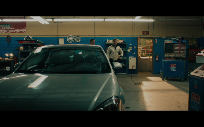 Lincoln Electric and Sun Service Equipment in Drive (2011)