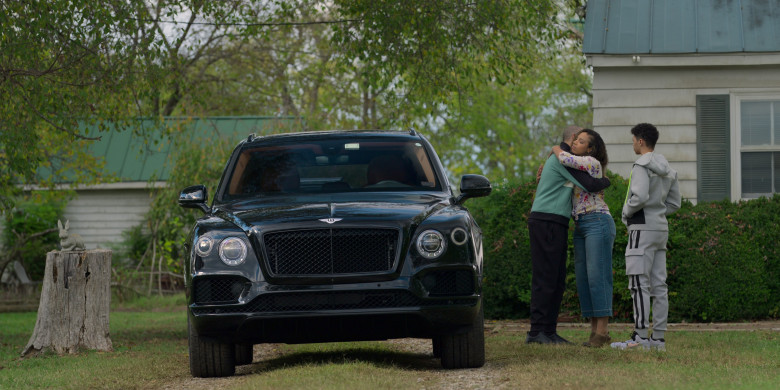 Bentley Bentayga Black Car in Swagger S02E07 "Homecoming" (2023) - 387486