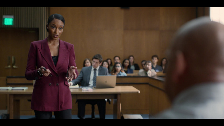 Apple MacBook Laptops in The Lincoln Lawyer S02E08 "Covenants and Stipulations" (2023) - 387041