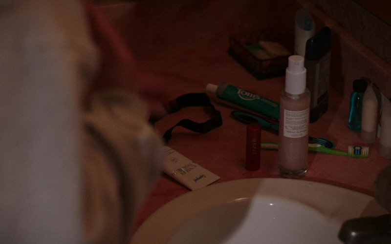 Tom's of Maine Toothpaste in The Summer I Turned Pretty S02E08 "Love Triangle" (2023)