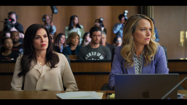 Apple MacBook Laptops in The Lincoln Lawyer S02E09 "The Fifth Witness" (2023) - 387094