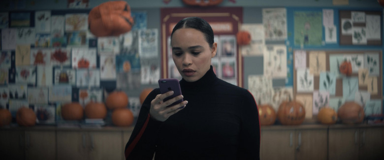 Apple iPhone Smartphone of Cleopatra Coleman as Miss Devine in Cobweb (2023) - 388717