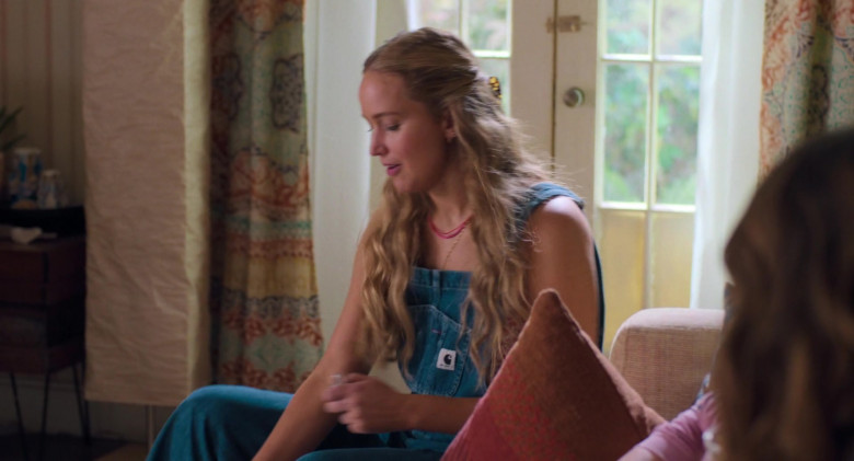 Carhartt Women's Denim Bib Overalls Worn by Jennifer Lawrence as Maddie Barker  in No Hard Feelings (2023) - 387884