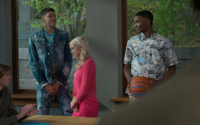 Wilson Basketball in Swagger S02E08 "Journey and Destination" (2023)